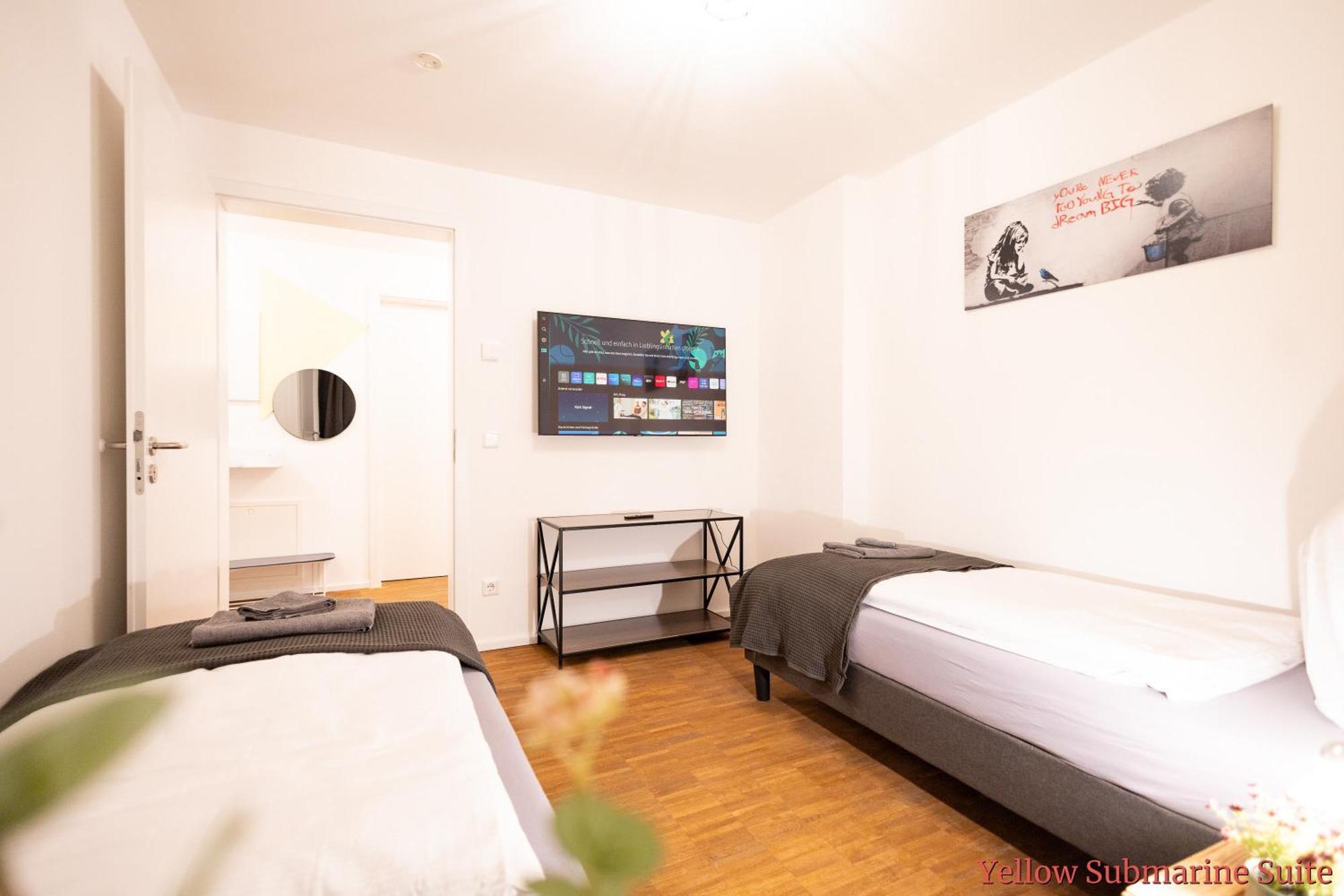 Ko-Living - Beatles Und Banksy Suites & Studios Am Eselsbrunnen - Altstadt - Kueche Halle  Ngoại thất bức ảnh