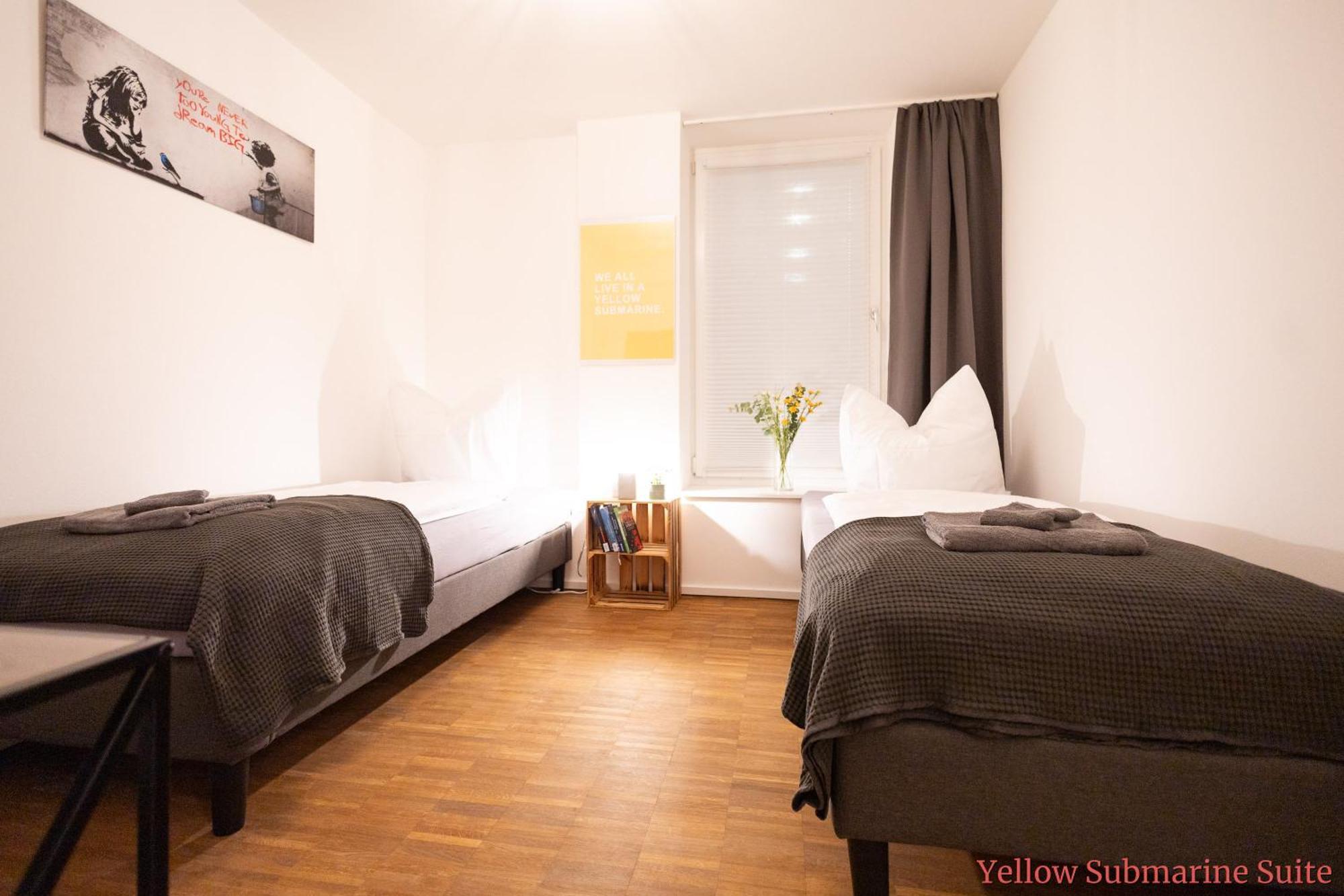 Ko-Living - Beatles Und Banksy Suites & Studios Am Eselsbrunnen - Altstadt - Kueche Halle  Ngoại thất bức ảnh